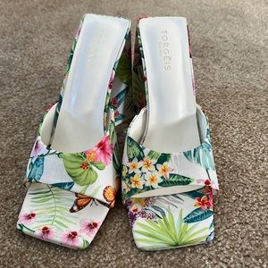 Brand new torgeis sandal heel!